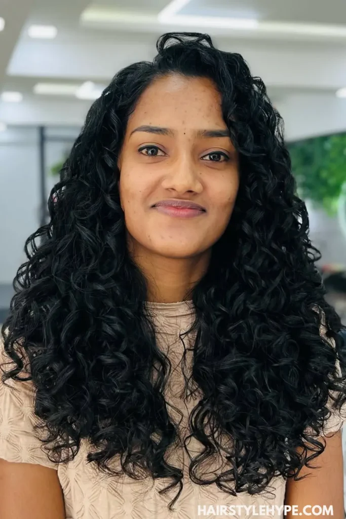 Rounded Curly Cut