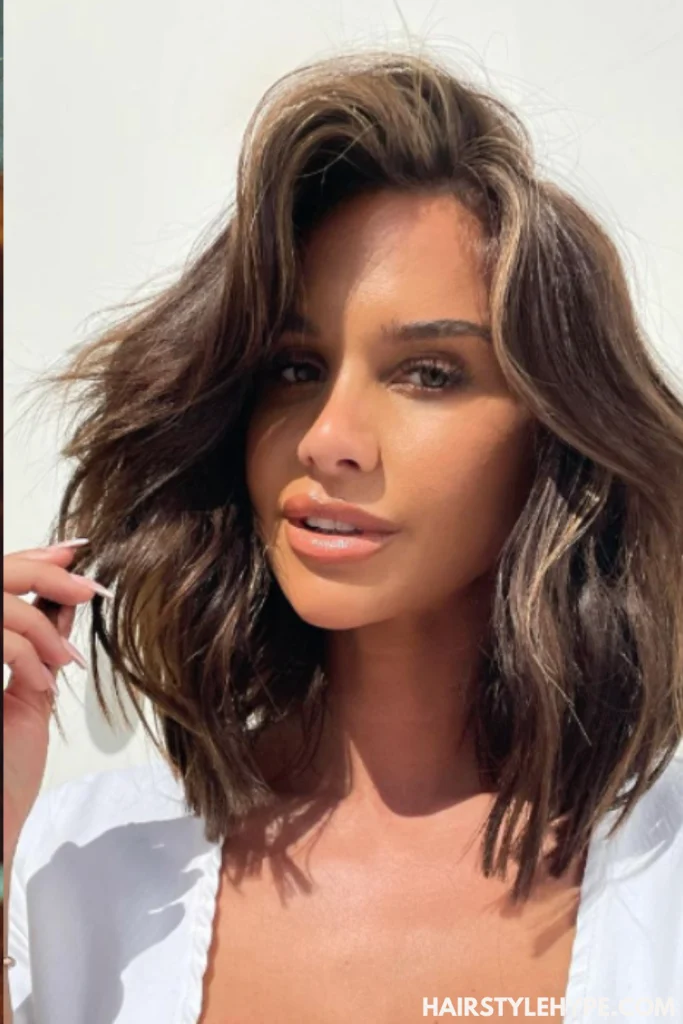 Soft Layered Wavy Kitty Cut