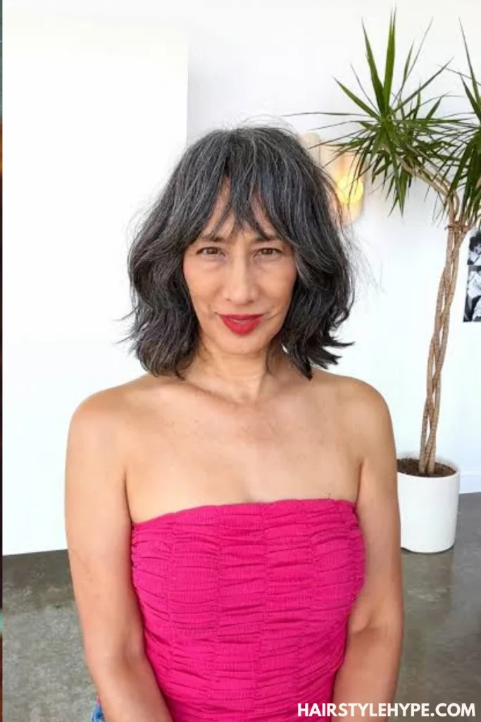 Wavy Kitty Cut with Side Bangs